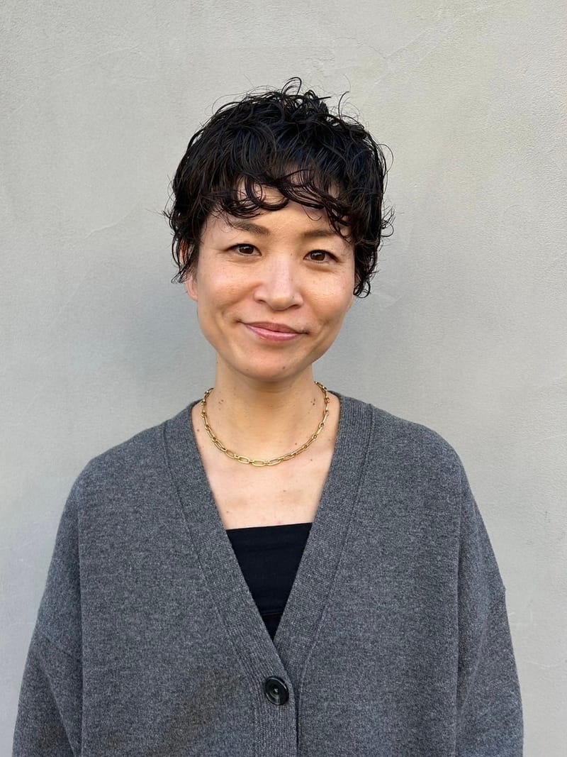 アンニュイパーマのヘアスタイル